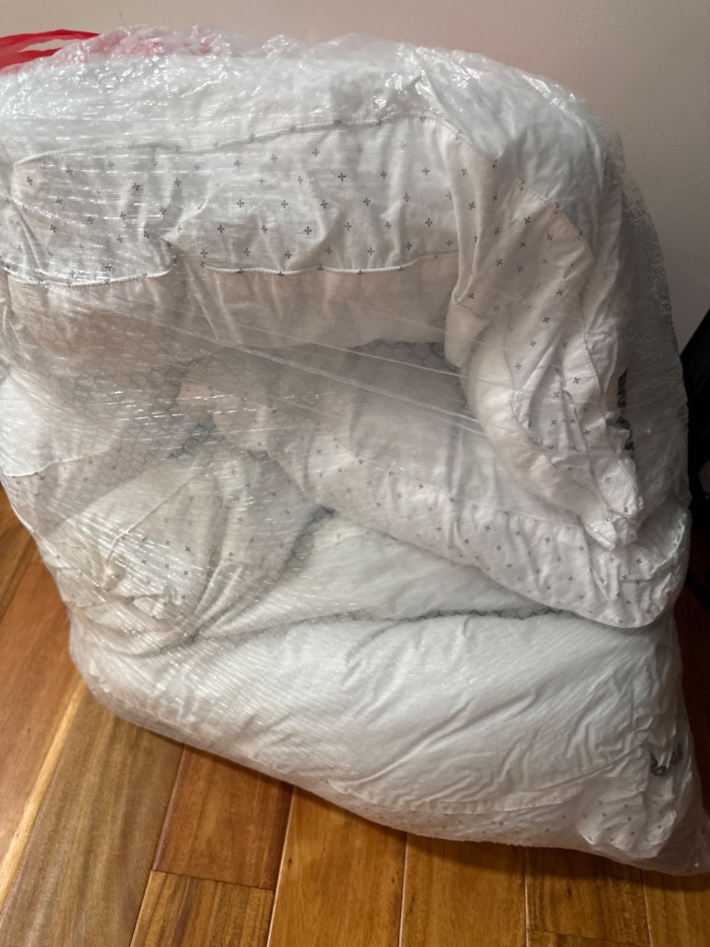 Eddie Baurer king size Pillows - Picture 2 of 2